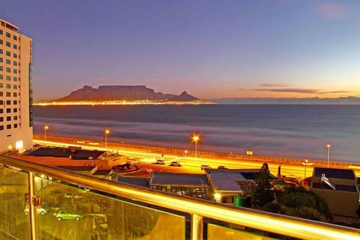 Apartmán Infinity Oceanview 303A Bloubergstrand Exteriér fotografie
